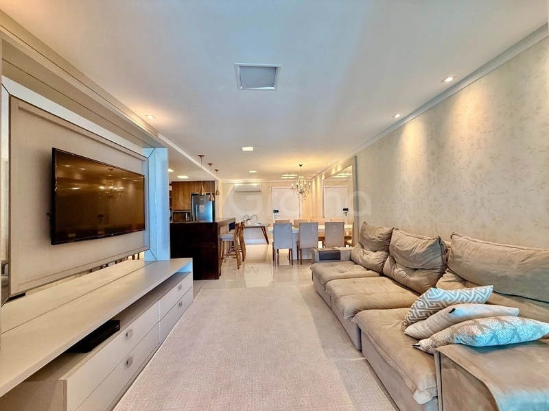 Apartamento na Agronômica com 3 dormitórios, sendo 1 suíte e 2 vagas: 7ª foto da galeria de imagens do imóvel