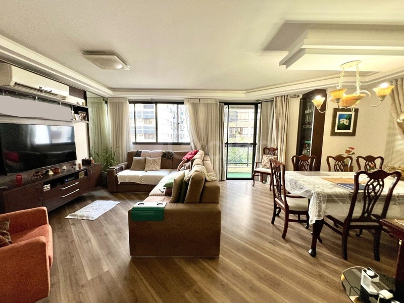 Apartamento no Centro com 3 dormitórios 2 suítes e 2 vagas: 1ª foto da galeria de imagens do imóvel