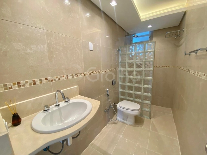 Apartamento na Beira Mar com 3 dormitórios, sendo 1 suítes e 2 vagas: 17ª foto da galeria de imagens do imóvel