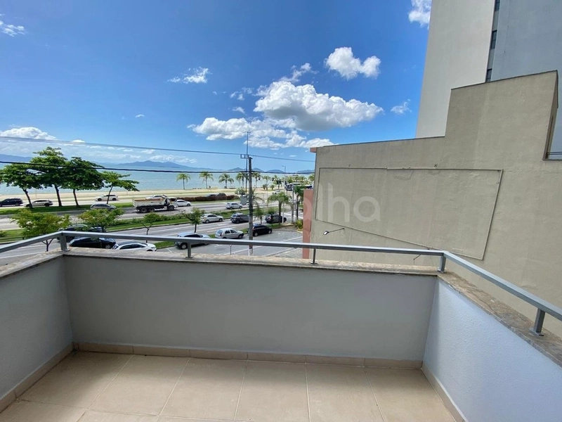 Apartamento na Beira Mar com 3 dormitórios, sendo 1 suítes e 2 vagas: 5ª foto da galeria de imagens do imóvel
