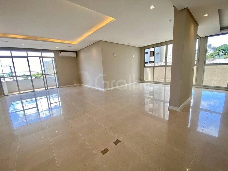 Apartamento na Beira Mar com 3 dormitórios, sendo 1 suítes e 2 vagas: 3ª foto da galeria de imagens do imóvel