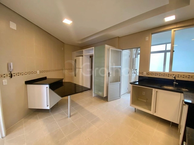 Apartamento na Beira Mar com 3 dormitórios, sendo 1 suítes e 2 vagas: 9ª foto da galeria de imagens do imóvel