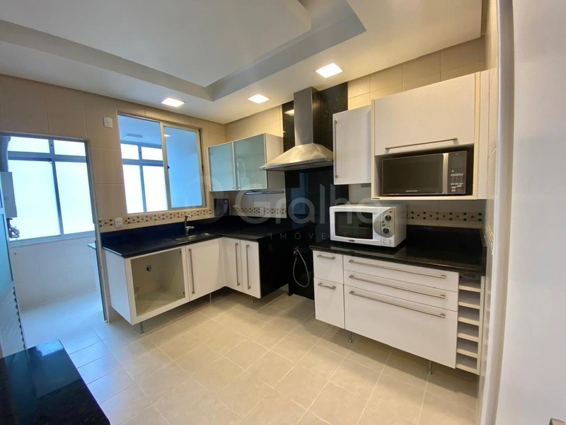 Apartamento na Beira Mar com 3 dormitórios, sendo 1 suítes e 2 vagas: 8ª foto da galeria de imagens do imóvel