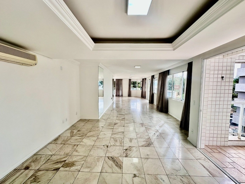 Apartamento na Agronômica com 4 dormitórios 4 suítes e 3 vagas -255 m²: 7ª foto da galeria de imagens do imóvel