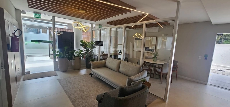 Apartamento em Coqueiros com 2 dormitórios, sendo 1 suíte e 1 vaga: 26ª foto da galeria de imagens do imóvel