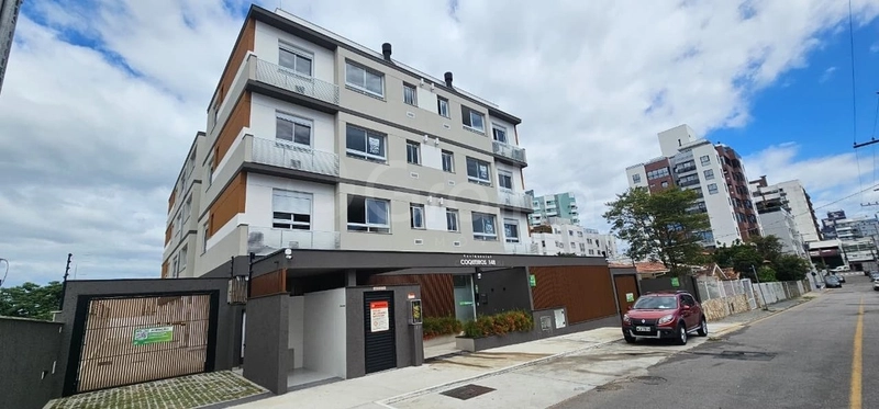 Apartamento em Coqueiros com 2 dormitórios, sendo 1 suíte e 1 vaga: 33ª foto da galeria de imagens do imóvel