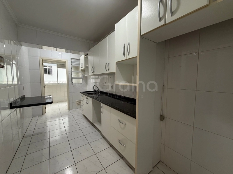 Apartamento em Coqueiros com 3 dormitórios 1 suíte e 1 vaga-  114m²: 9ª foto da galeria de imagens do imóvel