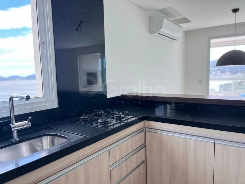 Apartamento na Agronômica  com 3 dormitórios, sendo 1  suíte e 2 vagas: 17ª foto da galeria de imagens do imóvel