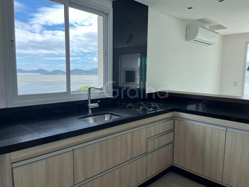 Apartamento na Agronômica  com 3 dormitórios, sendo 1  suíte e 2 vagas: 13ª foto da galeria de imagens do imóvel