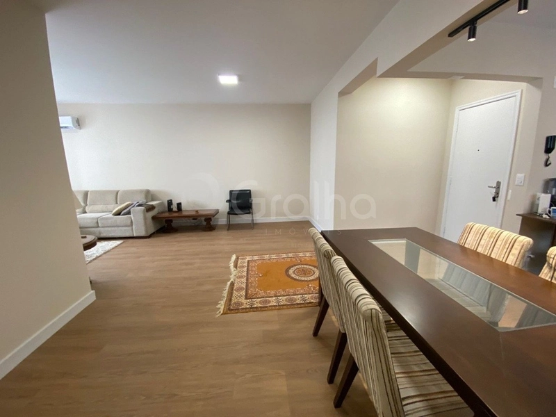 Apartamento  no Centro com 3 dormitórios 1 suíte e 1 vaga  - 123m²: 3ª foto da galeria de imagens do imóvel