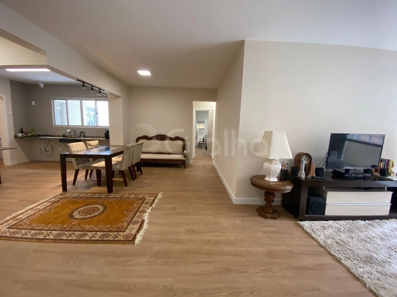 Apartamento  no Centro com 3 dormitórios 1 suíte e 1 vaga  - 123m²: 1ª foto da galeria de imagens do imóvel