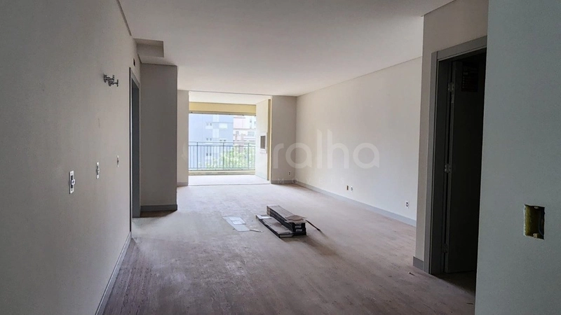 Apartamento no Centro  com 3 suítes, 2 vagas de garagem: 9ª foto da galeria de imagens do imóvel