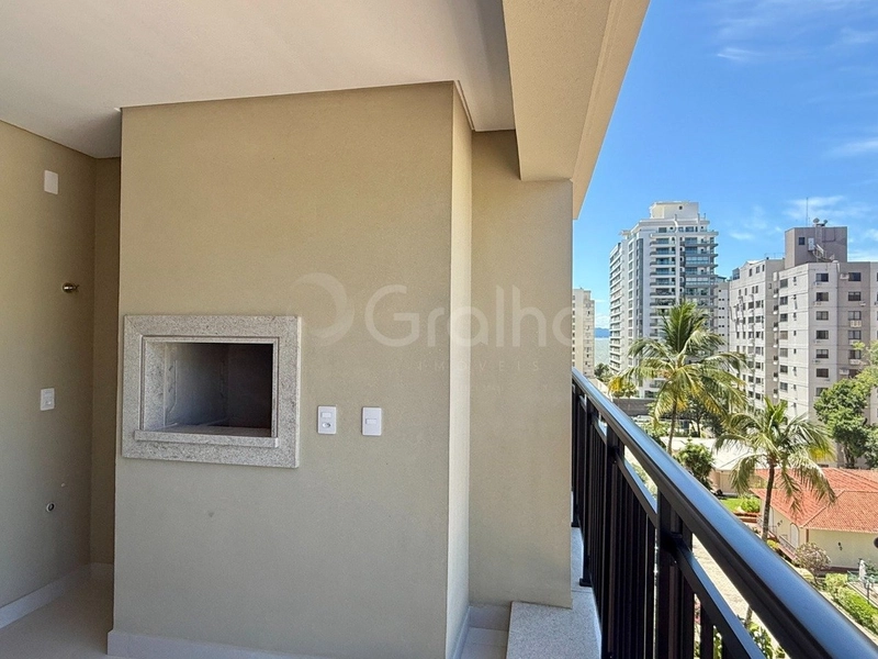 Apartamento alto padrão  Centro  com 3 suítes com  2 vagas de garagem: 4ª foto da galeria de imagens do imóvel