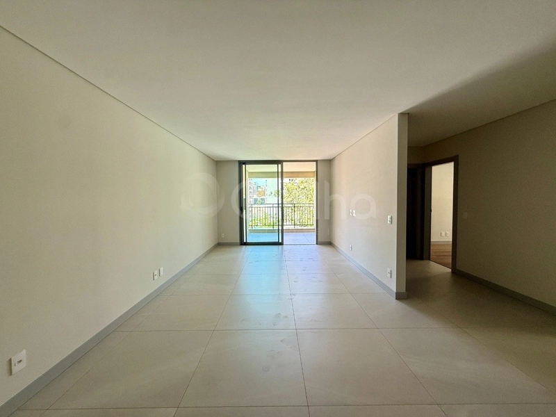 Apartamento alto padrão  Centro  com 3 suítes com  2 vagas de garagem: 1ª foto da galeria de imagens do imóvel