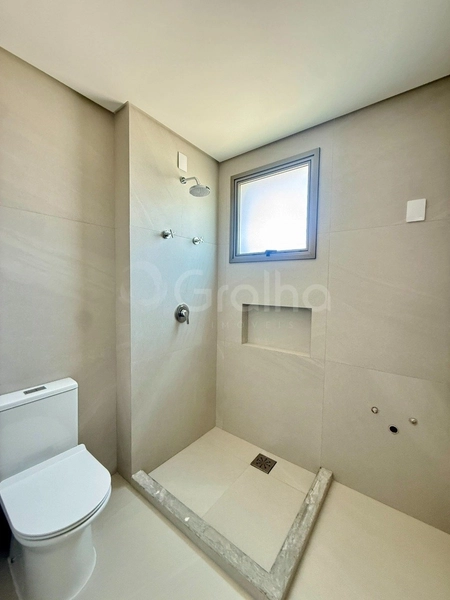 Apartamento alto padrão  Centro  com 3 suítes com  2 vagas de garagem: 7ª foto da galeria de imagens do imóvel