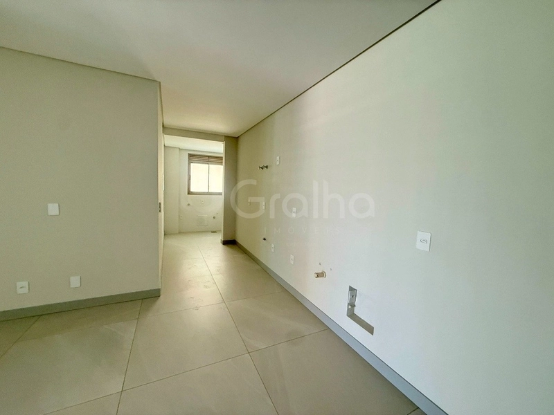 Apartamento alto padrão  Centro  com 3 suítes com  2 vagas de garagem: 13ª foto da galeria de imagens do imóvel