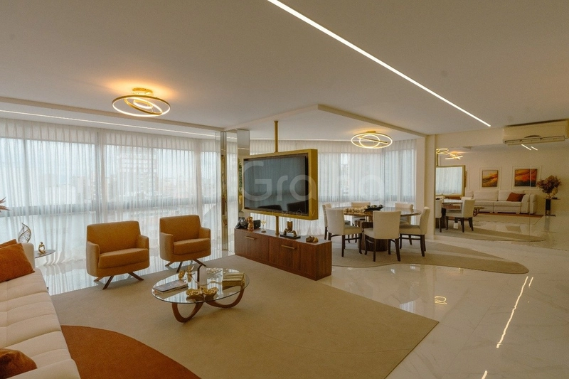 Apartamento de 172m² com 3 quartos sendo 2 suítes e 2 vagas no Centro: 2ª foto da galeria de imagens do imóvel