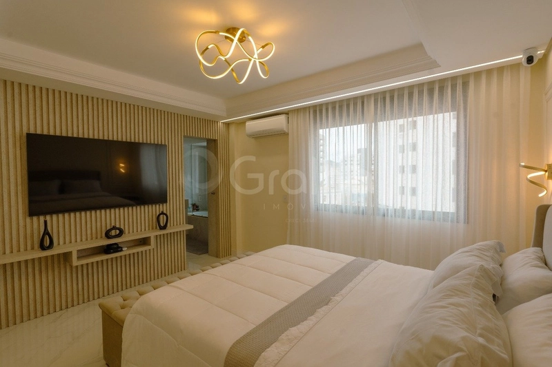 Apartamento de 172m² com 3 quartos sendo 2 suítes e 2 vagas no Centro: 9ª foto da galeria de imagens do imóvel