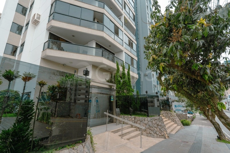 Apartamento de 172m² com 3 quartos sendo 2 suítes e 2 vagas no Centro: 24ª foto da galeria de imagens do imóvel