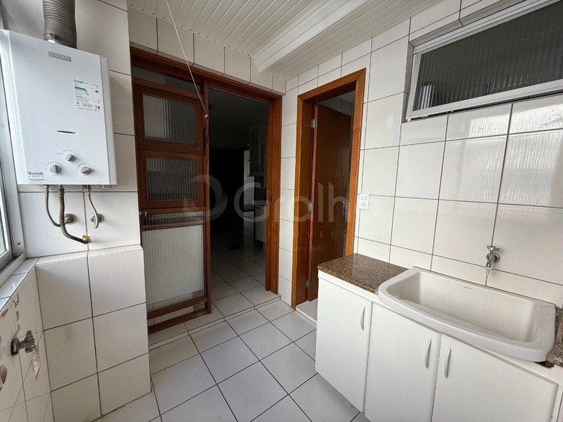 Apartamento no Centro com 3 dormitórios  sendo 1 suíte e 2 vagas: 12ª foto da galeria de imagens do imóvel