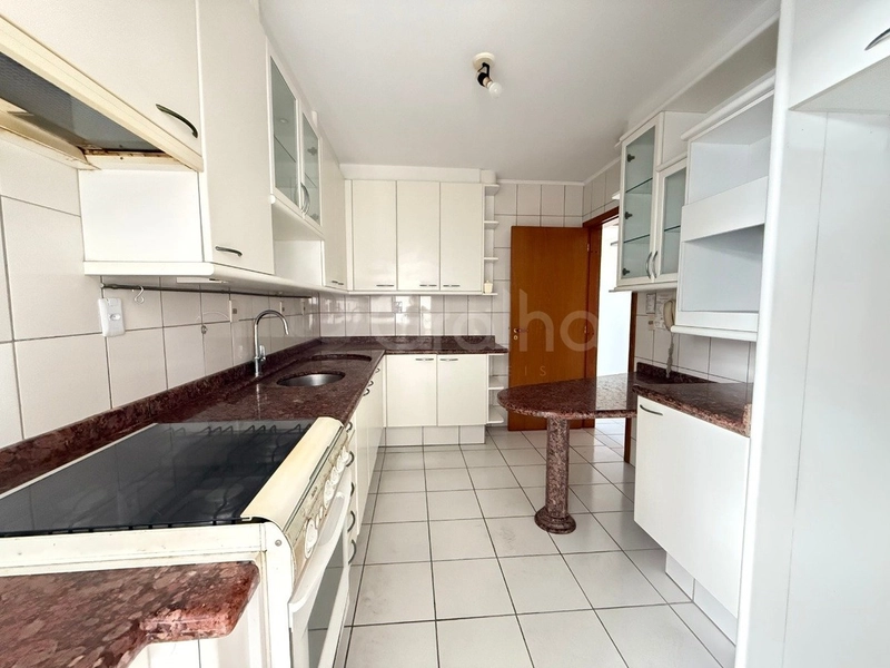 Apartamento no Centro com 3 dormitórios  sendo 1 suíte e 2 vagas: 11ª foto da galeria de imagens do imóvel