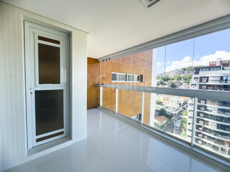 Apartamento  Alto Padrão na Agronômica  a venda com 2 suítes  2 vagas: 2ª foto da galeria de imagens do imóvel