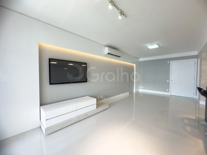 Apartamento  Alto Padrão na Agronômica  a venda com 2 suítes  2 vagas: 6ª foto da galeria de imagens do imóvel