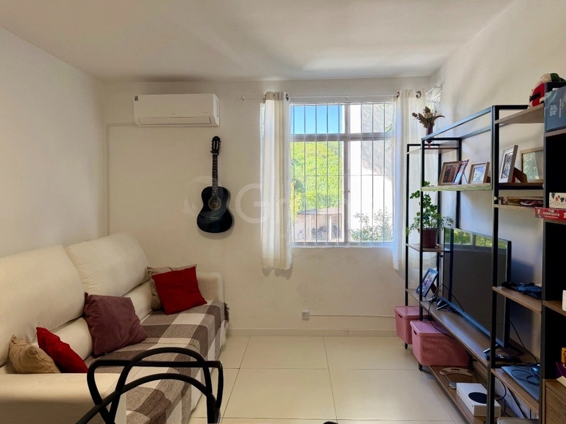 Apartamento na Carvoeira com 2 dormitórios e 1 vaga: 9ª foto da galeria de imagens do imóvel