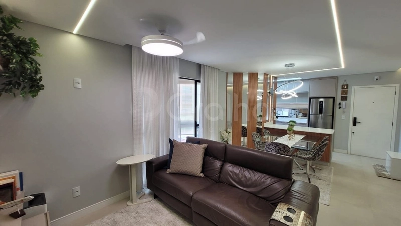 Apartamento na Agronômica com 2 dormitórios 1 suíte e 1 vaga: 9ª foto da galeria de imagens do imóvel