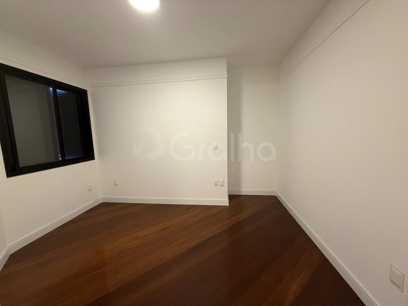 Apartamento na Beira mar com 3 dormitórios 1 suíte e 2 vagas 157,48m²: 26ª foto da galeria de imagens do imóvel