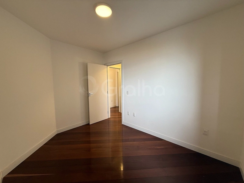 Apartamento na Beira mar com 3 dormitórios 1 suíte e 2 vagas 157,48m²: 30ª foto da galeria de imagens do imóvel
