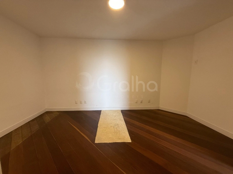 Apartamento na Beira mar com 3 dormitórios 1 suíte e 2 vagas 157,48m²: 23ª foto da galeria de imagens do imóvel