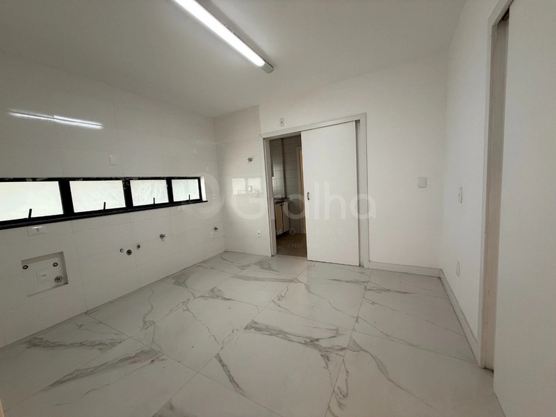 Apartamento na Beira mar com 3 dormitórios 1 suíte e 2 vagas 157,48m²: 17ª foto da galeria de imagens do imóvel