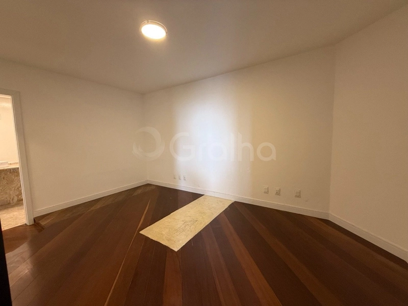 Apartamento na Beira mar com 3 dormitórios 1 suíte e 2 vagas 157,48m²: 24ª foto da galeria de imagens do imóvel