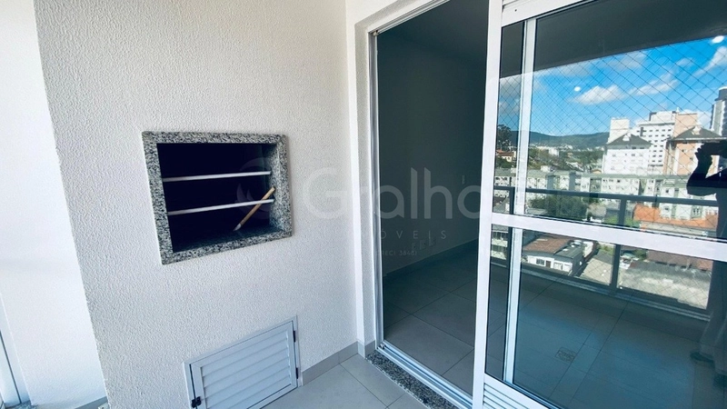 Apartamento na Agronomica  com 2 dormitórios sendo 1 suíte e 2 vagas: 4ª foto da galeria de imagens do imóvel