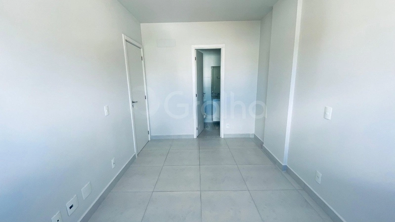 Apartamento na Agronomica  com 2 dormitórios sendo 1 suíte e 2 vagas: 16ª foto da galeria de imagens do imóvel