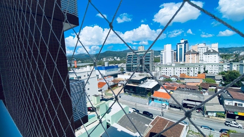 Apartamento na Agronomica  com 2 dormitórios sendo 1 suíte e 2 vagas: 6ª foto da galeria de imagens do imóvel