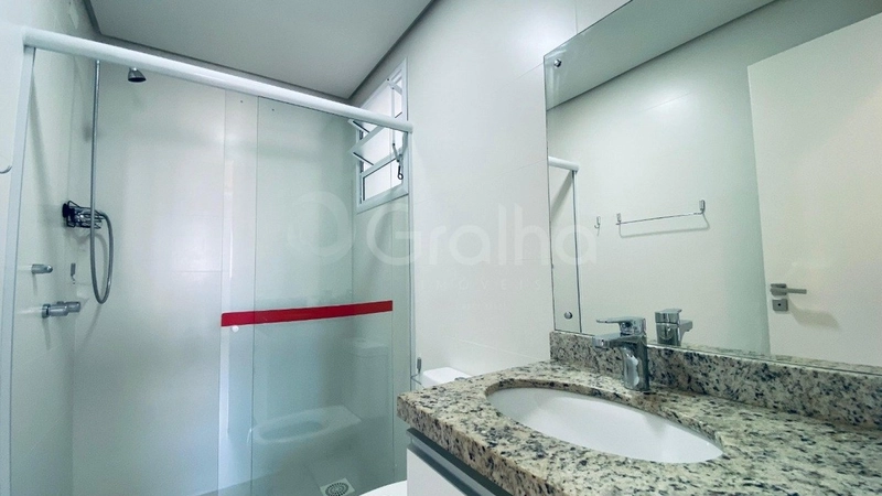 Apartamento na Agronomica  com 2 dormitórios sendo 1 suíte e 2 vagas: 8ª foto da galeria de imagens do imóvel