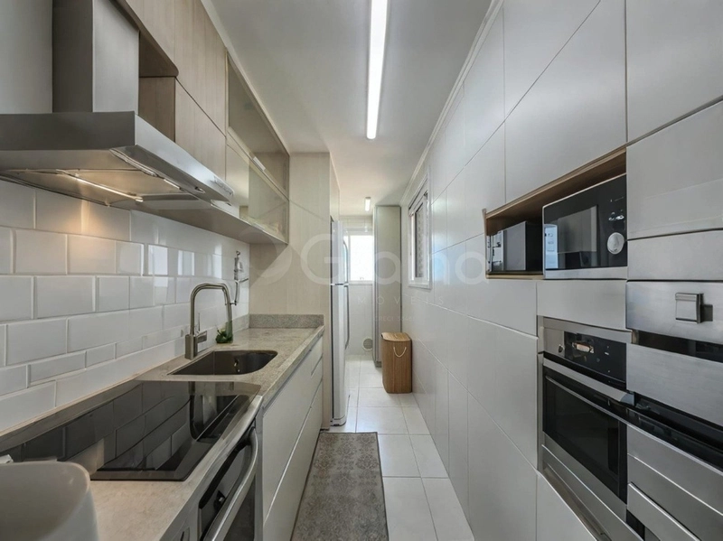 Apartamento a  venda em Coqueiros com 2 dormitórios 1 suíte e 1 vaga: 2ª foto da galeria de imagens do imóvel