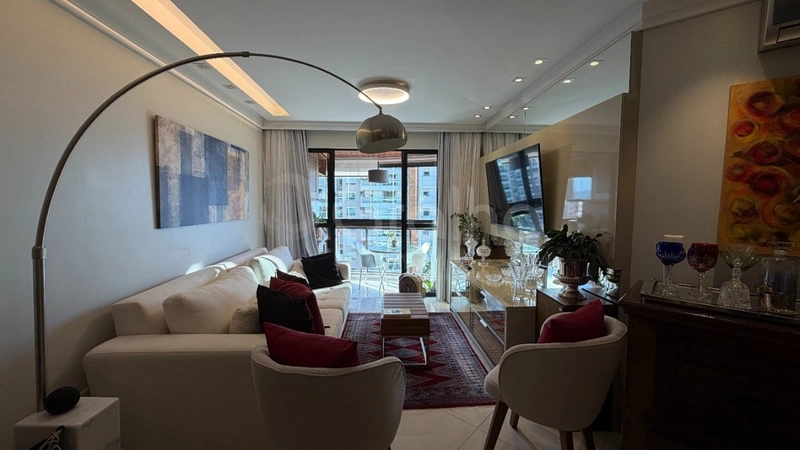 Apartamento na Agronômica com 3 dormitórios 1 suíte e 2 vagas: 1ª foto da galeria de imagens do imóvel