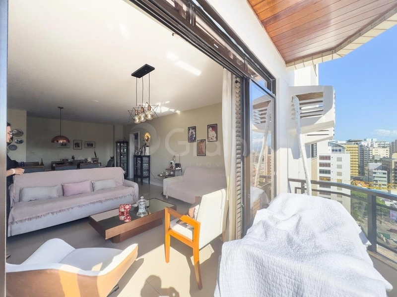 Apartamento no Centro com 3 dormitórios  sendo 1 suíte e 1 vaga  131m²: 8ª foto da galeria de imagens do imóvel