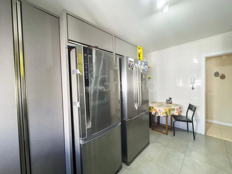 Apartamento no Centro com 3 dormitórios  sendo 1 suíte e 1 vaga  131m²: 5ª foto da galeria de imagens do imóvel