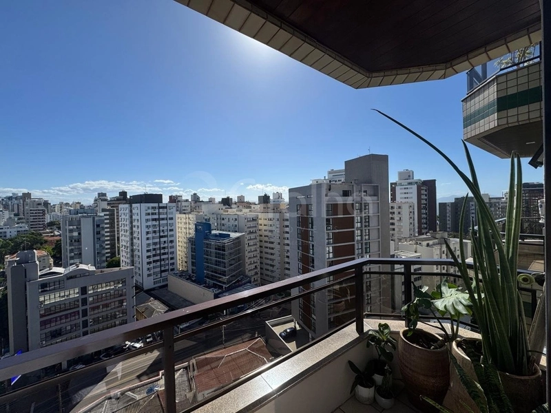 Apartamento no Centro com 3 dormitórios  sendo 1 suíte e 1 vaga  131m²: 7ª foto da galeria de imagens do imóvel