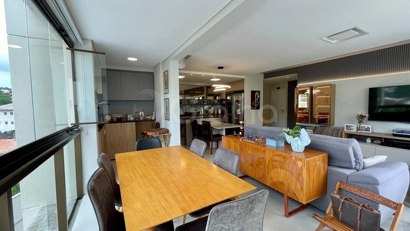 Apartamento a venda no Corrego Grande com 3 dormitórios 2 suítes e: 4ª foto da galeria de imagens do imóvel