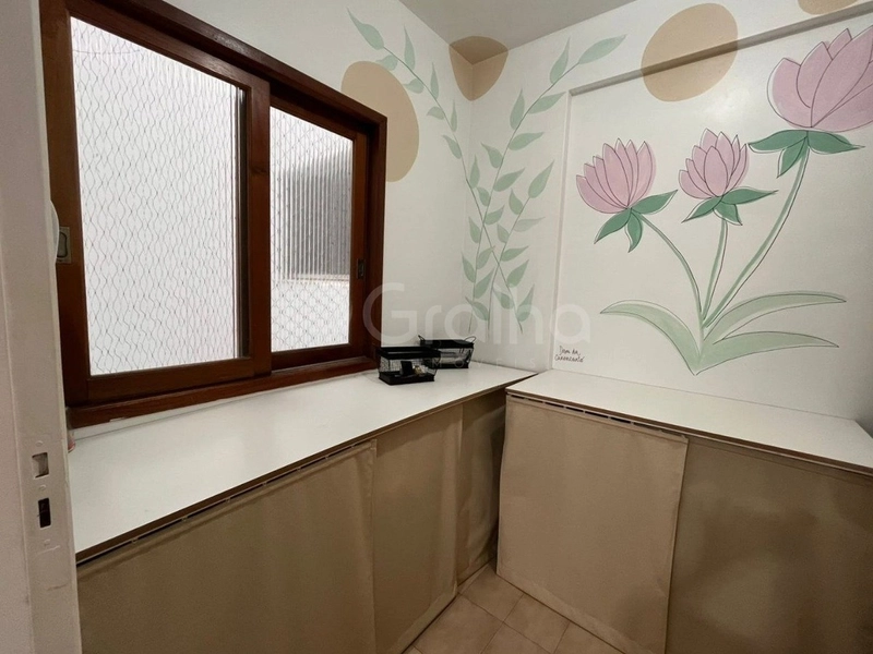 Apartamento em Coqueiros com 3 dormitórios, sendo 1 suíte, vista Mar: 17ª foto da galeria de imagens do imóvel