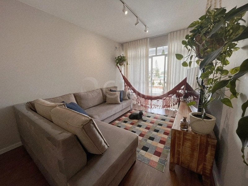 Apartamento em Coqueiros com 3 dormitórios, sendo 1 suíte, vista Mar: 1ª foto da galeria de imagens do imóvel