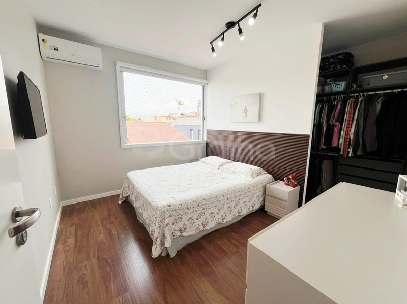 Apartamento em Coqueiros com 3 dormitórios, sendo 1 suíte, vista Mar: 16ª foto da galeria de imagens do imóvel