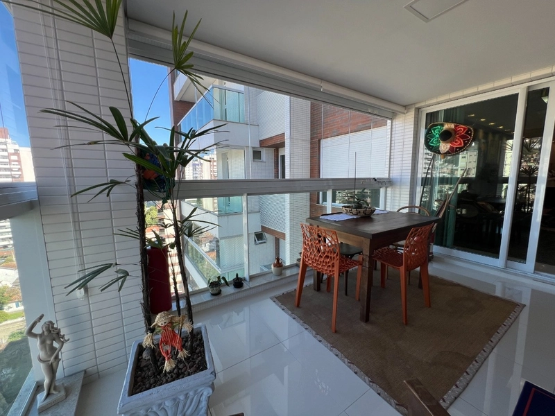 Apartamento  Alto Padrão na Agronômica  a venda com 2 suítes  2 vagas: 3ª foto da galeria de imagens do imóvel