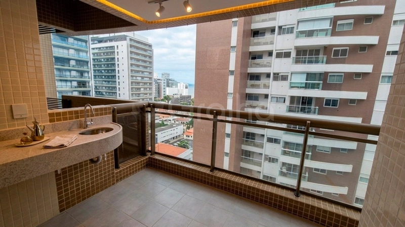 Apartamento no Cento com 2 dormitórios, sendo 1 suíte e 1 vaga: 1ª foto da galeria de imagens do imóvel