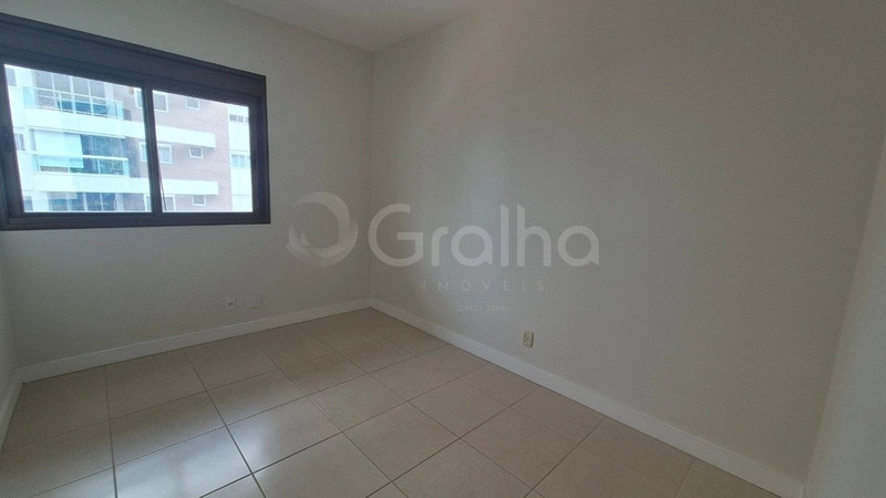 Apartamento no Cento com 2 dormitórios, sendo 1 suíte e 1 vaga: 11ª foto da galeria de imagens do imóvel